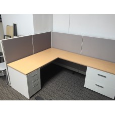 Used Friant Systems 2 Cubicle Workstation
