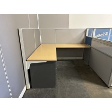 A Used Friant Systems 2 Cubicle Workstation
