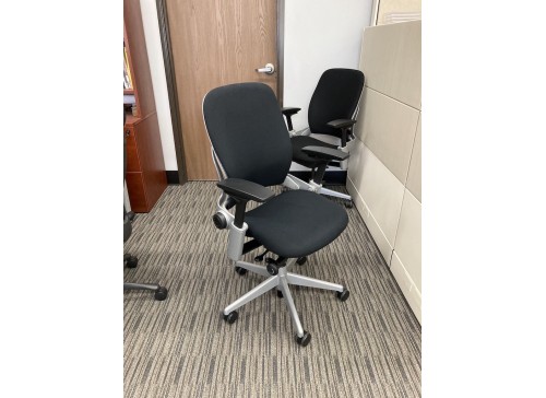 Refurbished Steelcase Leap V2 Chair